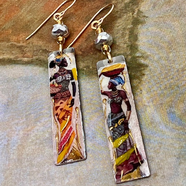 Boucles d'oreilles Femmes africaines, porteuses – Image 2