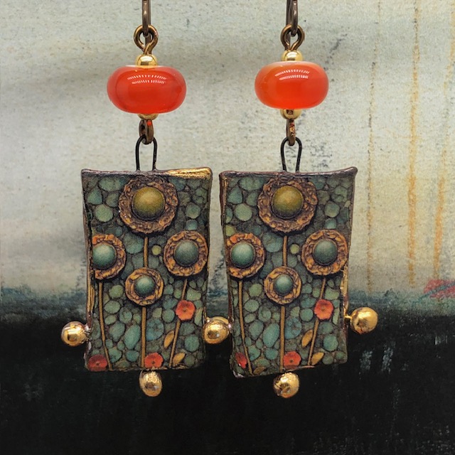 Boucles d'oreilles Fleurs vert kaki et orange, nature – Image 5