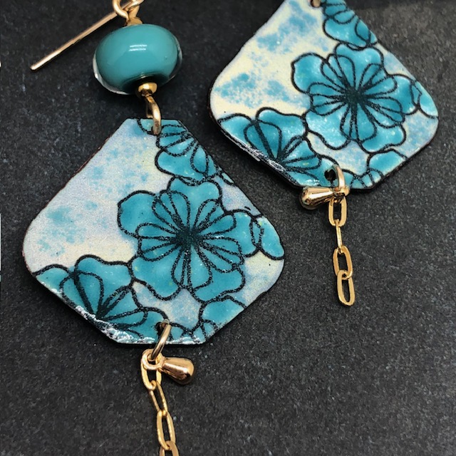 Boucles d'oreilles Grandes fleurs bleu turquoise, nature – Image 6