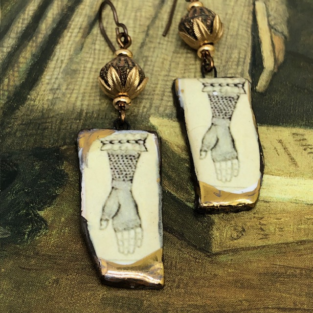 Boucles d'oreilles Mains, gants, dentelle – Image 2