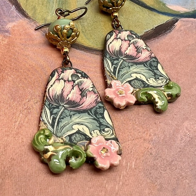 Boucles d'oreilles The Pimpernel, Peachy pink, arts décoratifs – Image 6