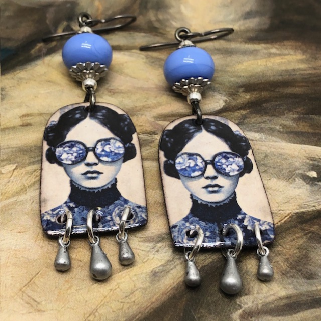 Boucles d'oreilles Woman with glasses, portrait, bleu – Image 6